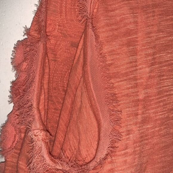 Lauren Conrad XL Coral Sleeveless Tank Top With Floral Appliqué & Frayed Edges 1 - Picture 10 of 13